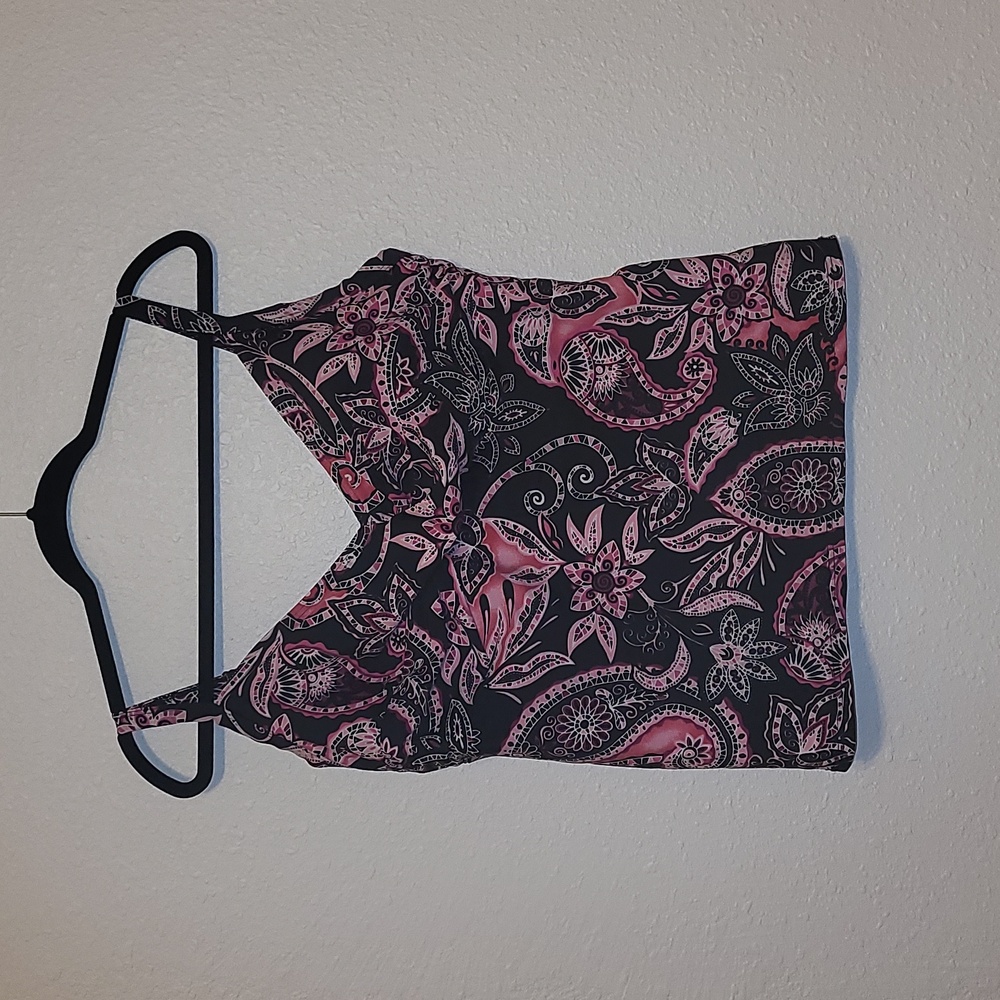 Swim tank